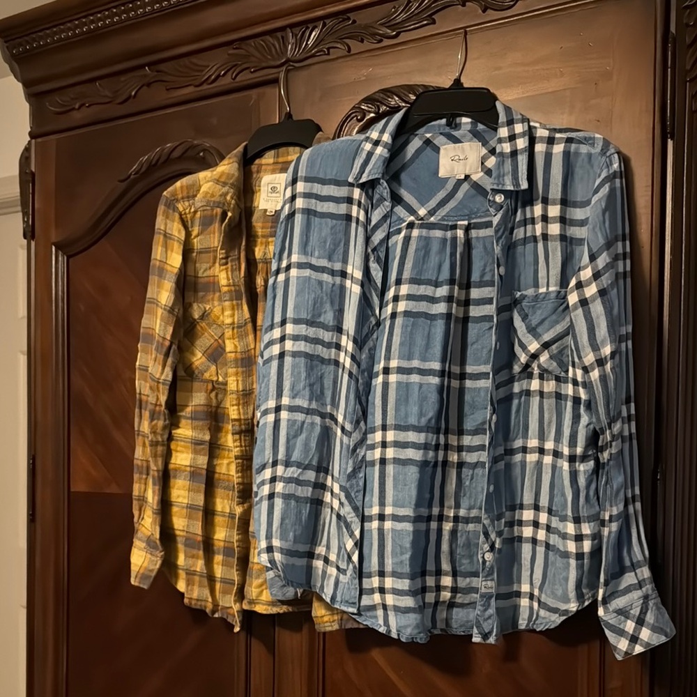 Lot of 2 shirts